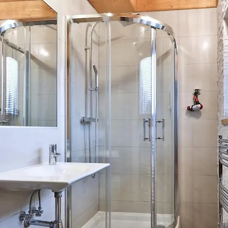 Apartamento Na Równi *